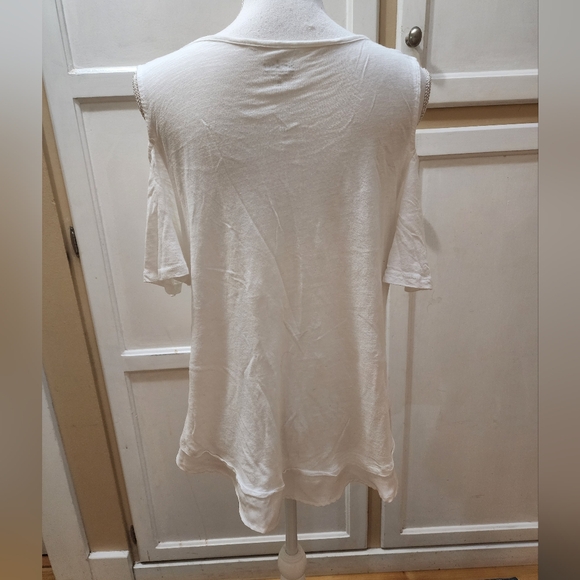 SOHO Women's Cold Shoulder Lightweight Tunic - Picture 8 of 10